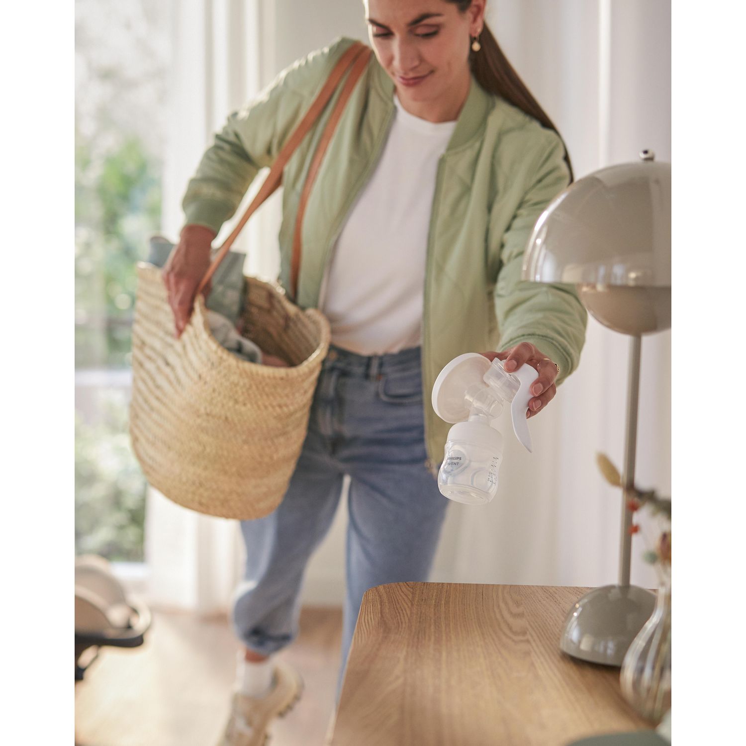 Tiralatte manuale singolo natural motion, estrazione facile e veloce, stimola il flusso del latte. senza bpa*.  modello scf430/01 - philips avent - Avent