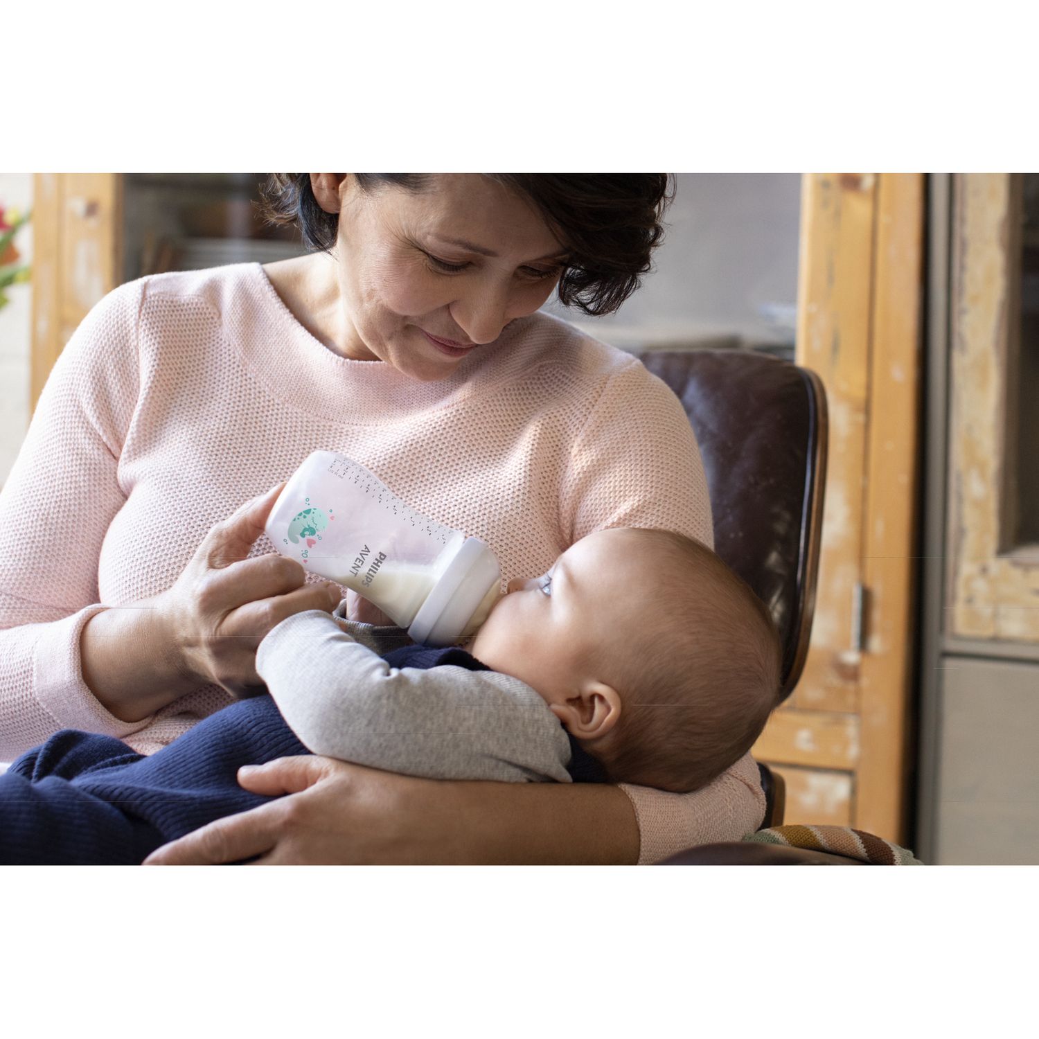 Set regalo con decorazioni mare e succhietti 2 biberon ciuccio ultra air - philips avent - Avent